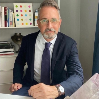 Je recherche à refaire ma vie avec une femme sincère honnête
