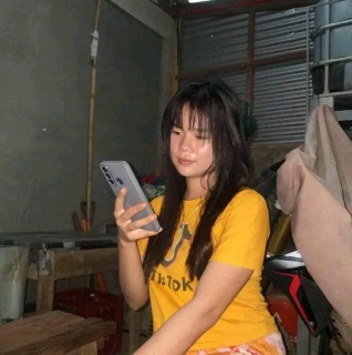 I am happy and available. Free to mingle because l am single