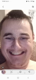 Hi,my name is Dom white r u single how old are you where do you live I\'m single I\'m 21 
