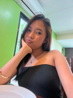 Simple person who enjoys good conversation.
