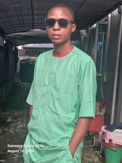 am single looking for a good girl in my life