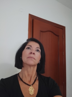 Señora sola buscando algo mas ke ***o
