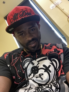 Hi im Demetrius im from Compton California and looking forward to meeting a beautiful woman
