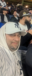 Father of 2 I work construction enjoy going out for dinner and drinks. Very loyal looking for a side