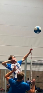 Hello, I am a tall athlete from Belgium. I am a gentleman thats just looking to text for now.