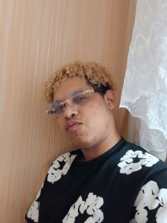 Looking for a woman 