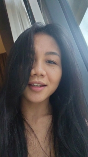 Aku menghargai kejujuran, kesetiaan, komunikasi, dan hubungan yang memiliki tujuan.