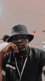 Hi, nice to meet you looking for someone to be royal to me in love am. From Uganda Africa