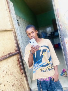 l am looking for serious Love a great lady Who Will take care of me ,lt is not country gare