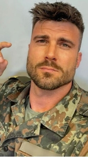 Single military man Independent, loyal & kind Looking for genuine friendship that
