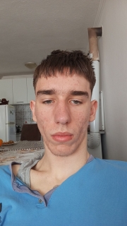 i am 217cm tall i am gamer and cat lover