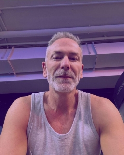 simple guy, calm and honest. i enjoy good conversations, real connections, and people who are genuin