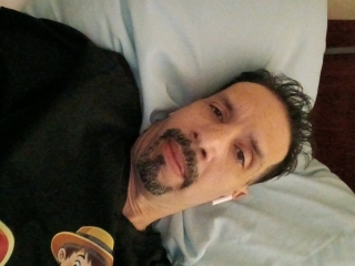 hi,  i\'m new on here... just checking app out pretty  simple  person here to see what can happen.. an enjoy life..