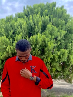 i\'m an artisan, freelancer and a minister