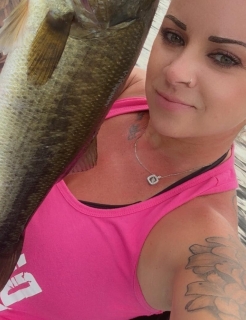 hi, nice to meet you! text me on signal to know more about me... username-elizabet.49 & +***