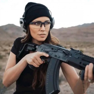 profile-image esther