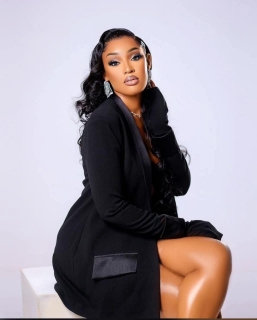 feel free to chat with me am available