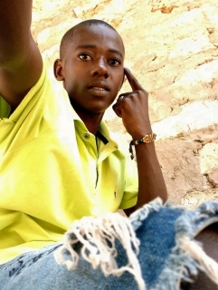 i\'m here to find who understand me and true love 🥰 me,but i don\'t have money if you want to help me