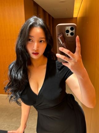 hola, soy kim castro de seÃºl, corea del sur, pero trabajo con el ejÃ©rcito estadounidense en una misiÃ³n de despliegue.