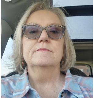 i’m looking for someone to be my text buddy