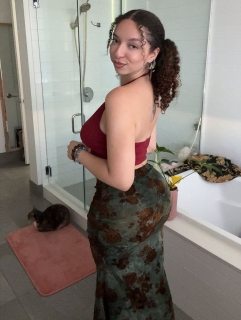 am here for fun and escorts 