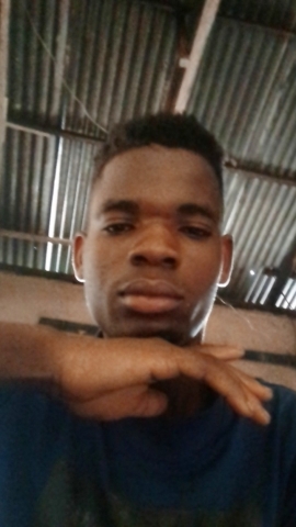 profile-image paul essang