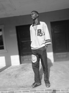 am just a guy who love to be happy with is girlfriend and guys too