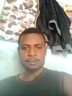 hey am petet just a simple guy l love god and friends