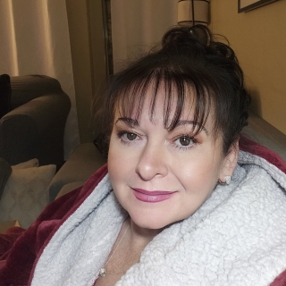 interested woman looking to date interesting men