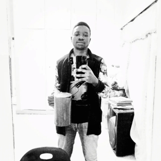 nobody wants to date me coz i\'m too real,i don\'t fake the way i live my life...