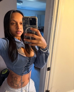 free to chat with♥️👌