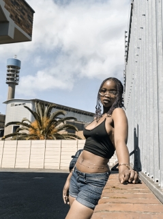 doesn\'t believe in hierarchy