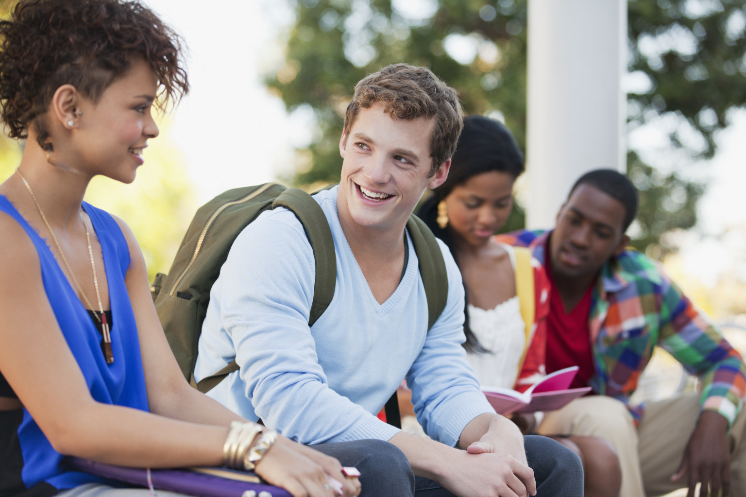 10 Real-Life Ways to Meet New Friends